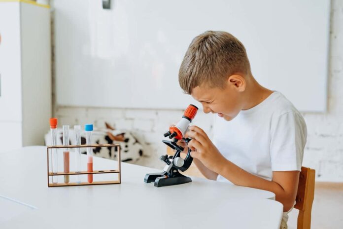 Chemistry Behind Proton and Sodium Carbonate Sodium Carbonate