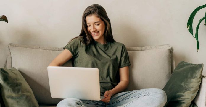 How To Save & Earn Money On Textbooks With BookScouter BookScouter