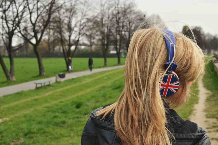 English For Teens: The Best Ways To Learn English Learn English